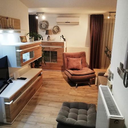 Galeria Stastie Daire Senec Dış mekan fotoğraf