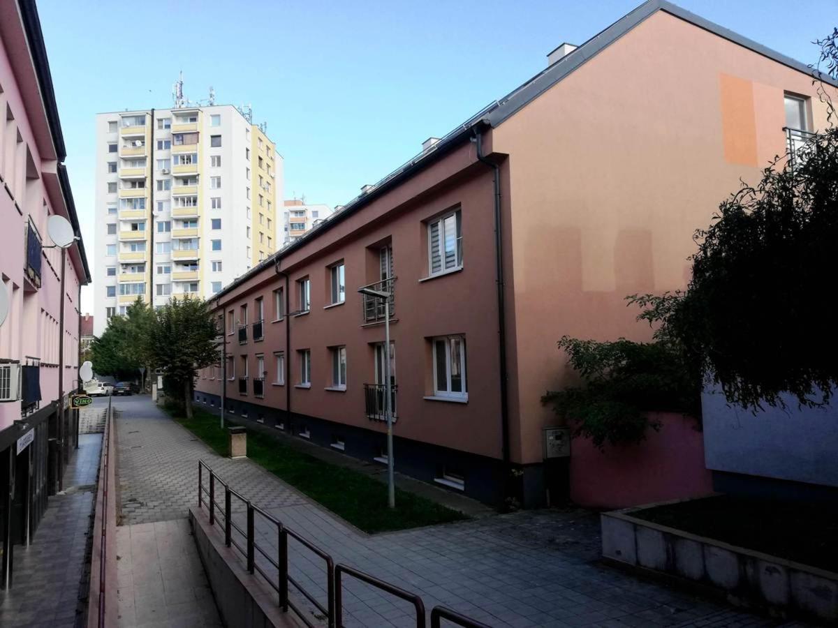 Galeria Stastie Daire Senec Dış mekan fotoğraf